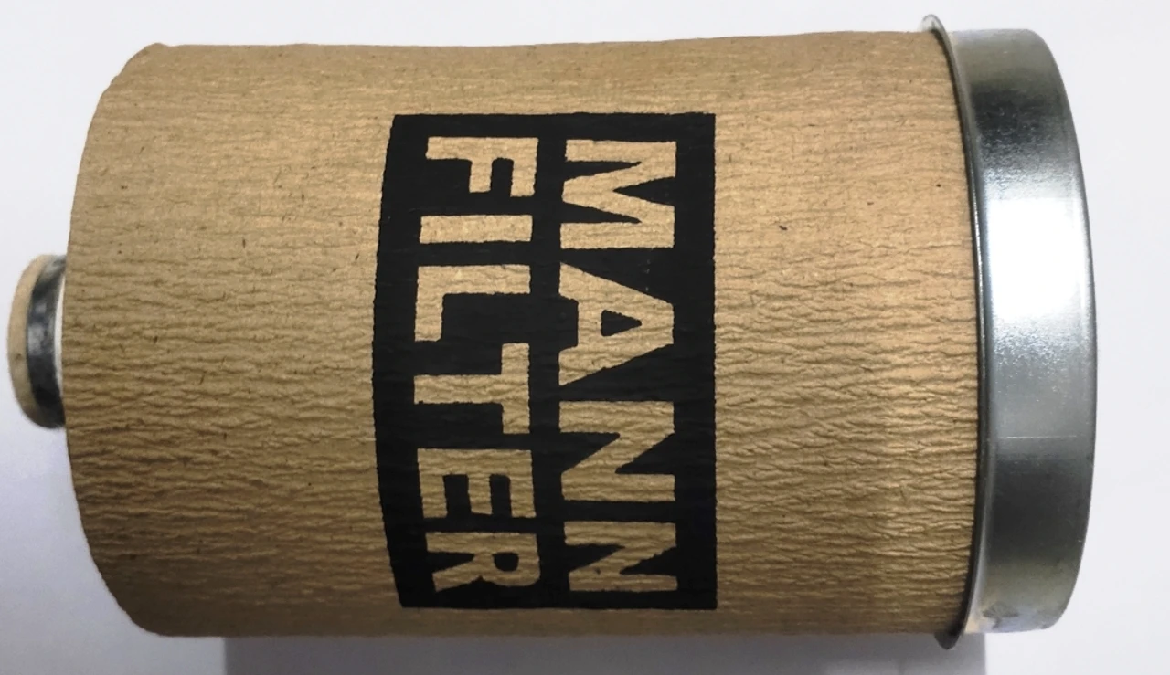 MANN-FILTER P 9004 diesel fuel filter element